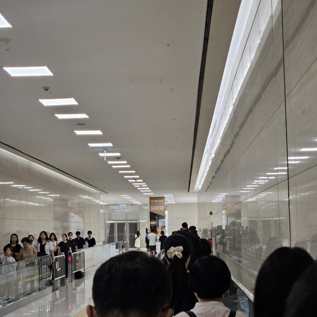 더현대서울가는무빙워크